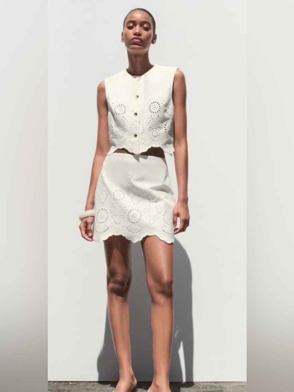 Zara NWT Eyelet Scalloped Mini Skirt - White 3356/868 & 3357/868